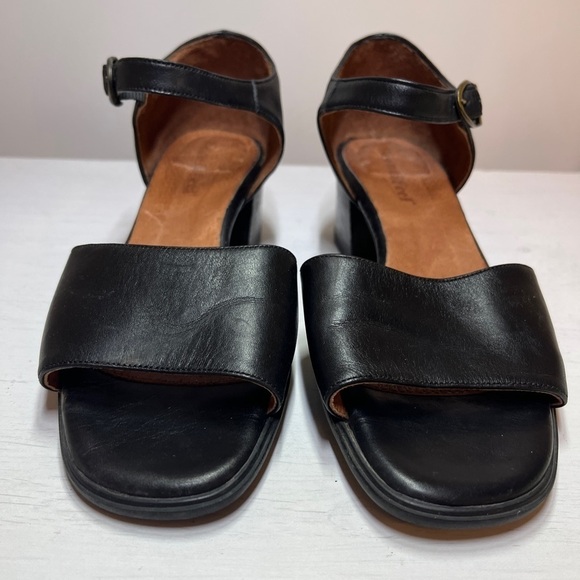 Beautifeel Black Leather Block Heel Stuart Toe Sandal - Picture 2 of 9